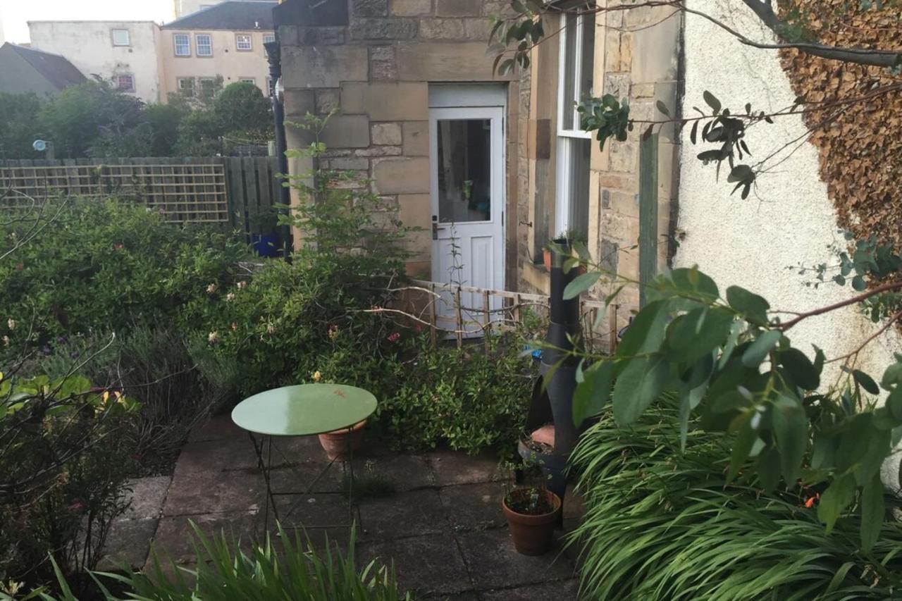 Appartement And Spacious 2 Bedroom Flat With Garden
